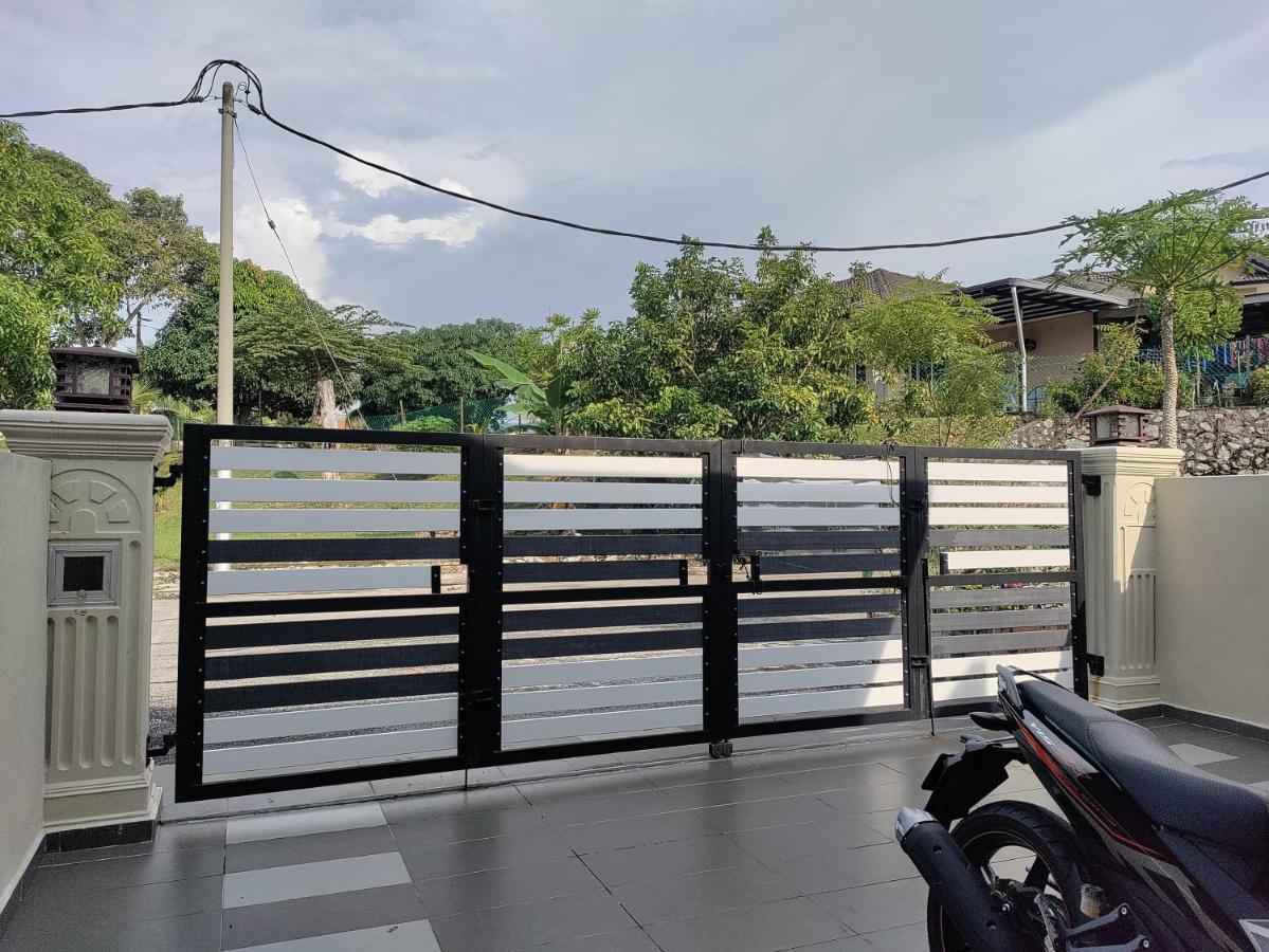 Ubaid Homestay Seremban Esterno foto